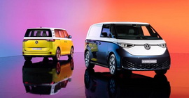 How Much Does a Minivan Weigh? Comparing Models
