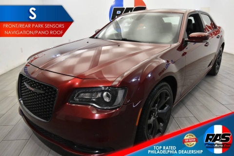 2023 Chrysler 300 S V6 4dr Sedan