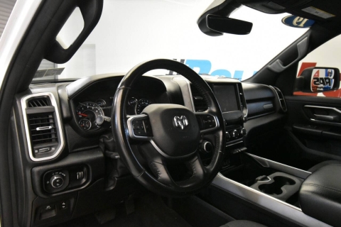 2021 RAM 1500 Big Horn 4x4 4dr Crew Cab 5.6 ft. SB Pickup