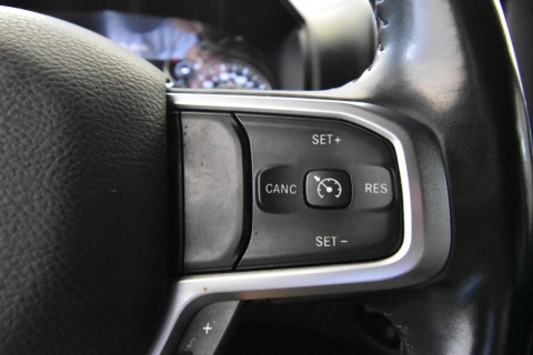 2021 RAM 1500 Big Horn 4x4 4dr Crew Cab 5.6 ft. SB Pickup