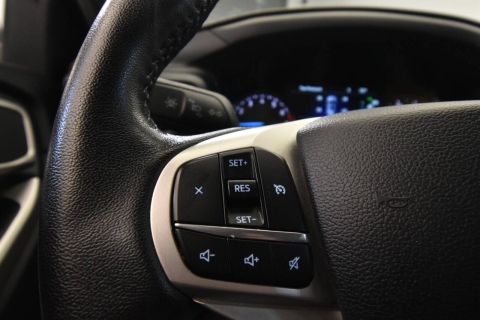 2022 Ford Explorer XLT AWD 4dr SUV