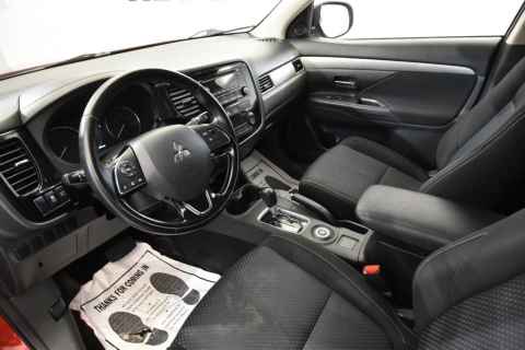 2016 Mitsubishi Outlander ES AWD 4dr SUV