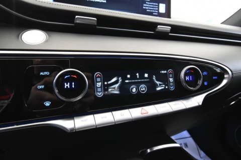 2023 Genesis GV70 2.5T Standard AWD 4dr SUV