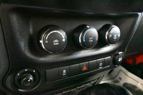 2017 Jeep Wrangler Unlimited Sahara 4x4 4dr SUV