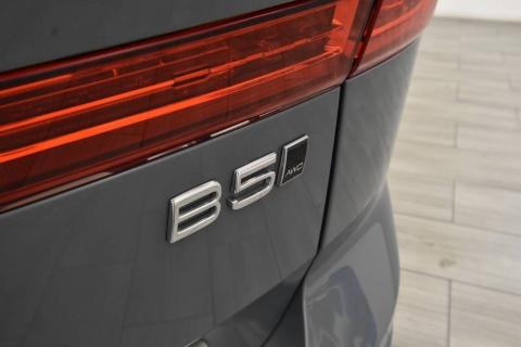 2022 Volvo XC60 B5 Inscription AWD 4dr SUV