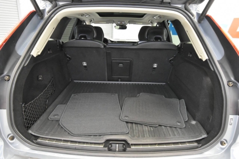 2022 Volvo XC60 B5 Inscription AWD 4dr SUV