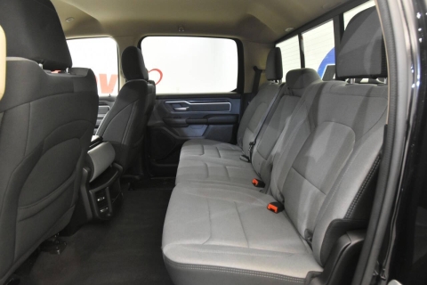 2020 RAM 1500 Big Horn 4x4 4dr Crew Cab 5.6 ft. SB Pickup