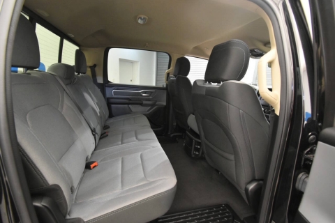 2020 RAM 1500 Big Horn 4x4 4dr Crew Cab 5.6 ft. SB Pickup