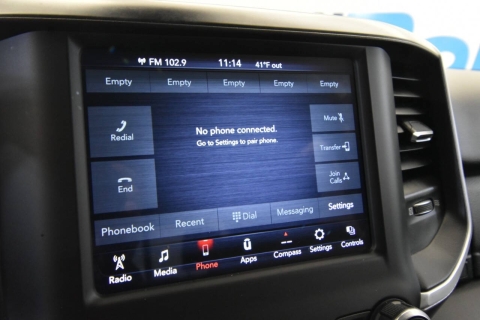 2020 RAM 1500 Big Horn 4x4 4dr Crew Cab 5.6 ft. SB Pickup