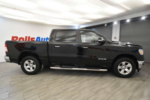 2020 RAM 1500 Big Horn 4x4 4dr Crew Cab 5.6 ft. SB Pickup