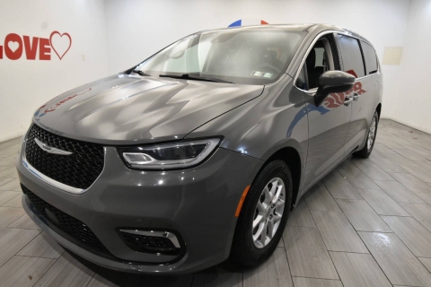 2023 Chrysler Pacifica Touring L 4dr Mini Van