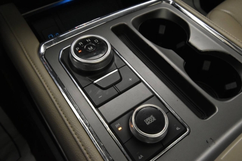 2021 Ford Expedition XLT 4x4 4dr SUV