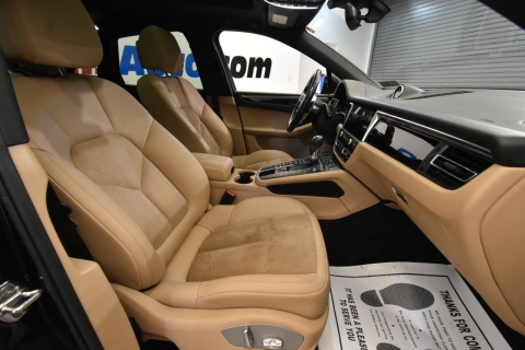 2020 Porsche Macan Base AWD 4dr SUV