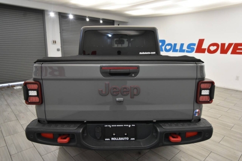 2022 Jeep Gladiator Rubicon 4x4 4dr Crew Cab 5.0 ft. SB