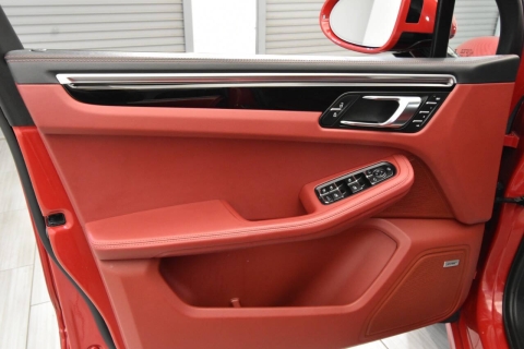 2022 Porsche Macan S AWD 4dr SUV