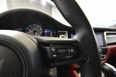 2022 Porsche Macan S AWD 4dr SUV