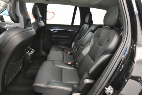 2020 Volvo XC90 T5 Momentum AWD 4dr SUV