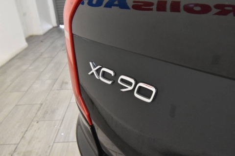 2020 Volvo XC90 T5 Momentum AWD 4dr SUV