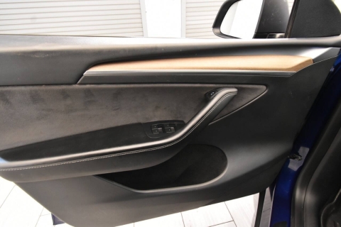 2023 Tesla Model Y Performance AWD 4dr Crossover