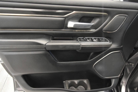 2020 RAM 1500 Rebel 4x4 4dr Crew Cab 5.6 ft. SB Pickup