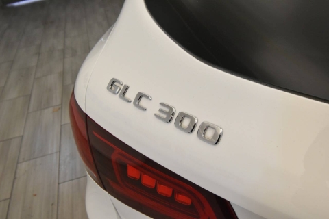 2022 Mercedes-Benz GLC GLC 300 4MATIC AWD 4dr SUV