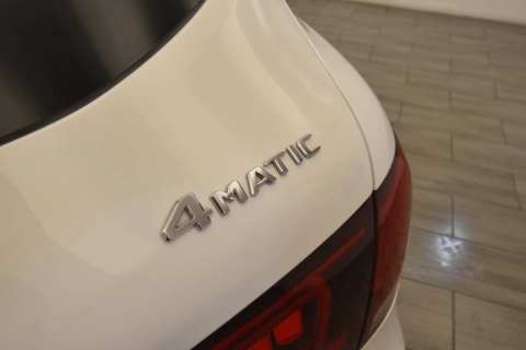 2022 Mercedes-Benz GLC GLC 300 4MATIC AWD 4dr SUV