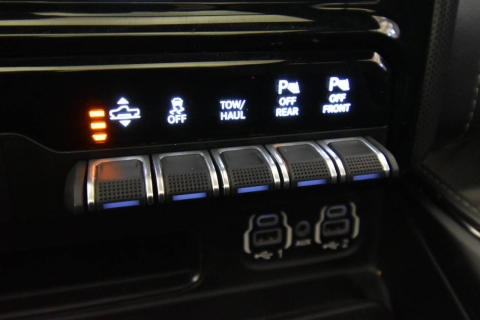 2022 RAM 1500 Limited 4x4 4dr Crew Cab 5.6 ft. SB Pickup