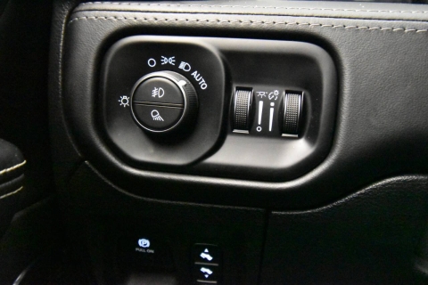 2022 RAM 1500 Limited 4x4 4dr Crew Cab 5.6 ft. SB Pickup