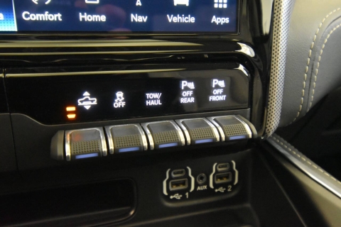 2022 RAM 1500 Limited 4x4 4dr Crew Cab 5.6 ft. SB Pickup