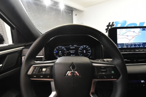 2023 Mitsubishi Outlander Black Edition AWD 4dr SUV