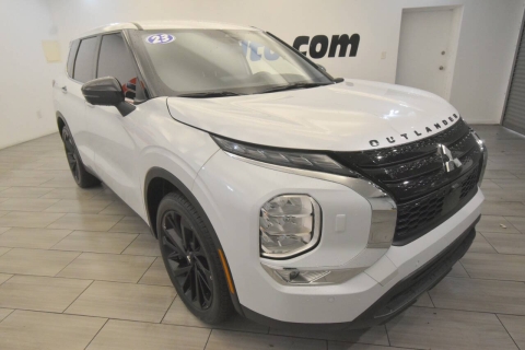 2023 Mitsubishi Outlander Black Edition AWD 4dr SUV