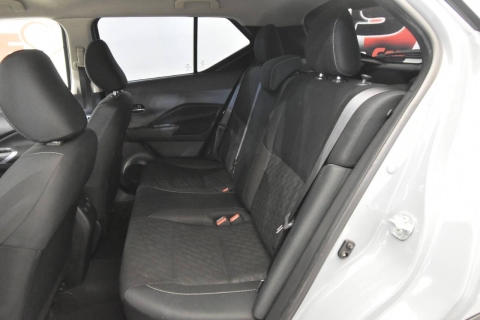 2021 Nissan Kicks SV 4dr Crossover