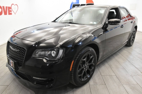 2022 Chrysler 300 Touring L AWD 4dr Sedan