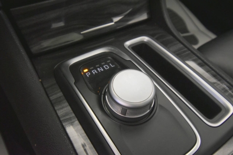 2022 Chrysler 300 Touring L AWD 4dr Sedan