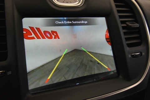 2022 Chrysler 300 Touring L AWD 4dr Sedan