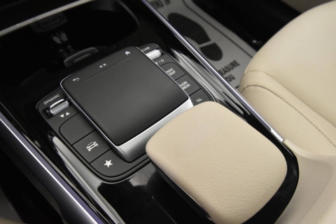 2022 Mercedes-Benz GLB GLB 250 4MATIC AWD 4dr SUV