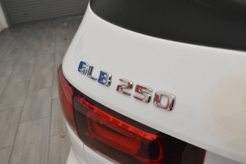 2022 Mercedes-Benz GLB GLB 250 4MATIC AWD 4dr SUV