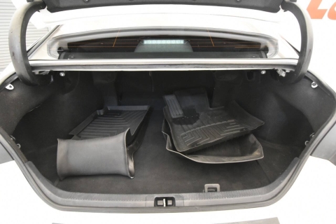 2020 Toyota Camry XSE 4dr Sedan