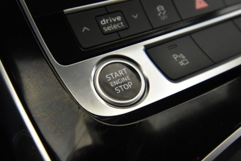 2021 Audi Q8 quattro Premium 55 TFSI AWD 4dr SUV