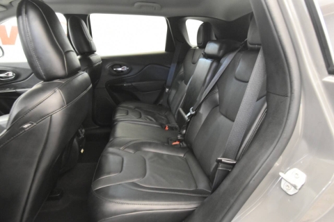 2023 Jeep Cherokee Altitude Lux 4x4 4dr SUV