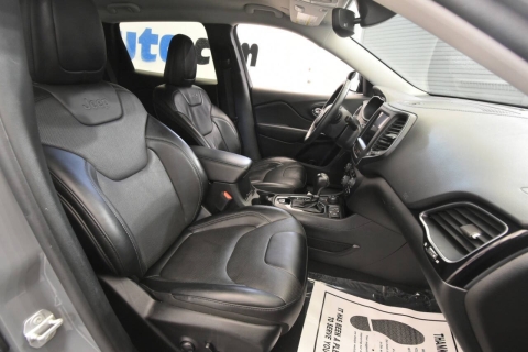 2023 Jeep Cherokee Altitude Lux 4x4 4dr SUV