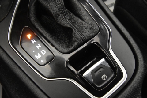 2023 Jeep Cherokee Altitude Lux 4x4 4dr SUV