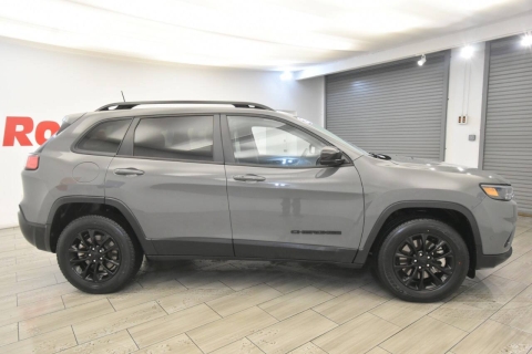 2023 Jeep Cherokee Altitude Lux 4x4 4dr SUV