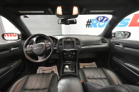 2019 Chrysler 300 S 4dr Sedan