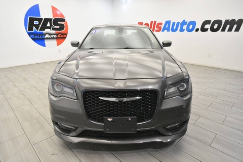 2019 Chrysler 300 S 4dr Sedan
