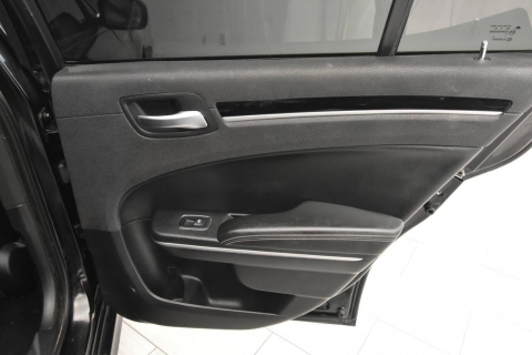 2019 Chrysler 300 S 4dr Sedan