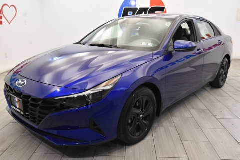 2023 Hyundai Elantra SEL 4dr Sedan