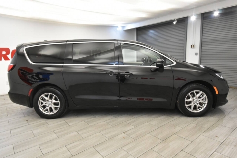 2024 Chrysler Pacifica Touring L 4dr Mini Van