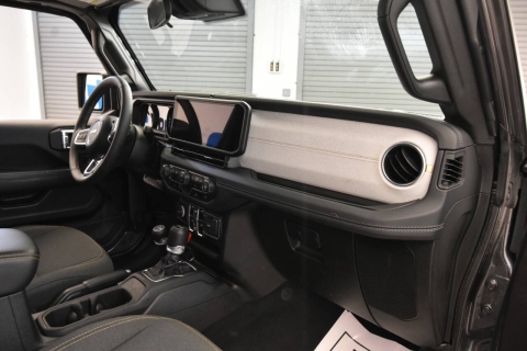 2025 Jeep Wrangler Sahara 4xe 4x4 4dr SUV