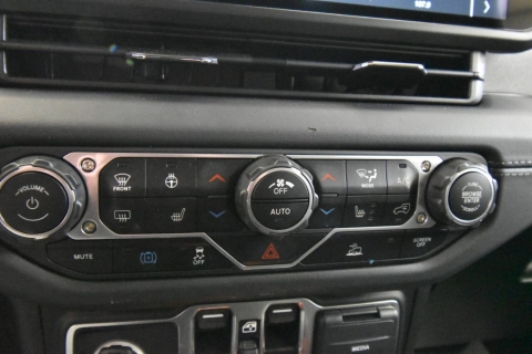 2025 Jeep Wrangler Sahara 4xe 4x4 4dr SUV